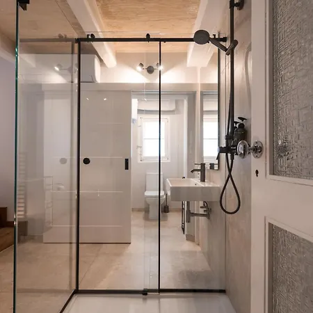 Villa Seafront 3-bed Palazzino With Jacuzzi, Heart Of Balluta *