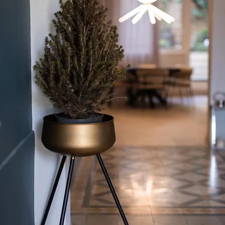 Seafront 3-bed Palazzino With Jacuzzi, Heart Of Balluta Villa